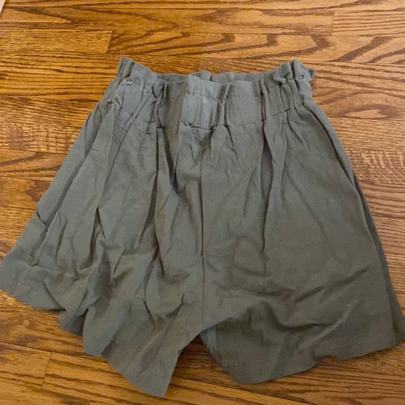 Shein- Olive Paper Bag Shorts - Picture 2 of 3